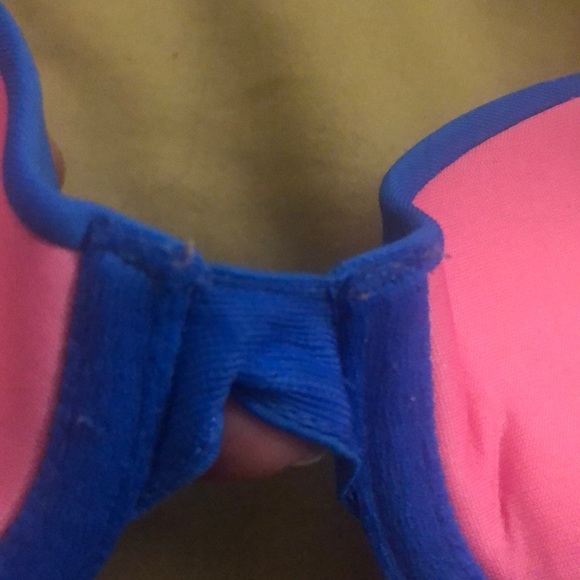 PINK Bra - Picture 3 of 8